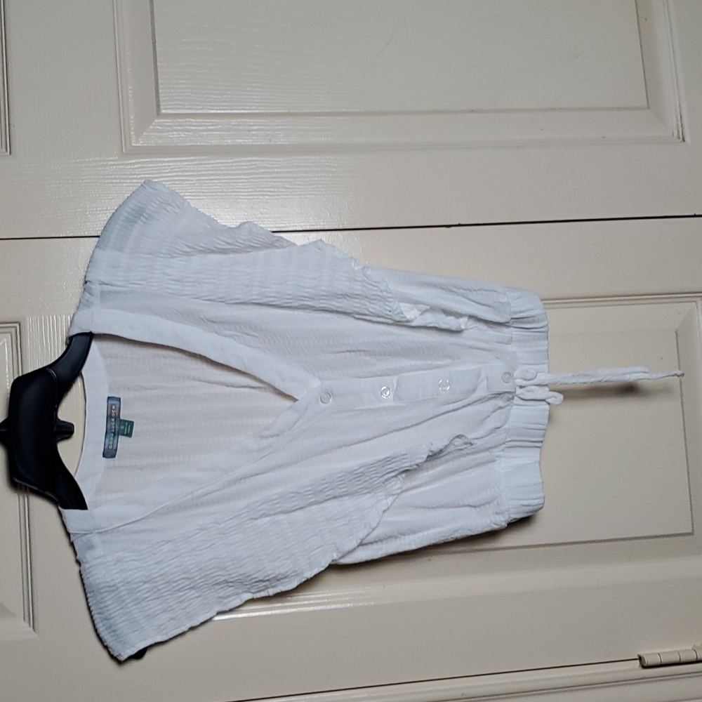 Womens cropped button up